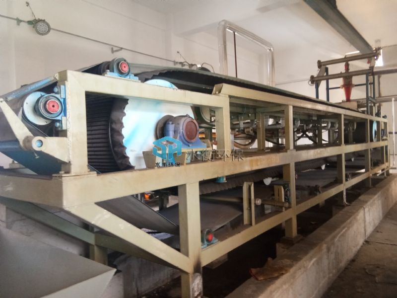 浙江脱硫石膏真空皮带机安装现场