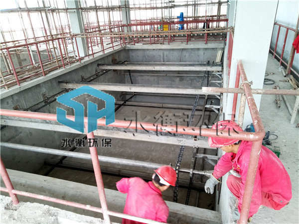 山西链条式刮泥机安装现场